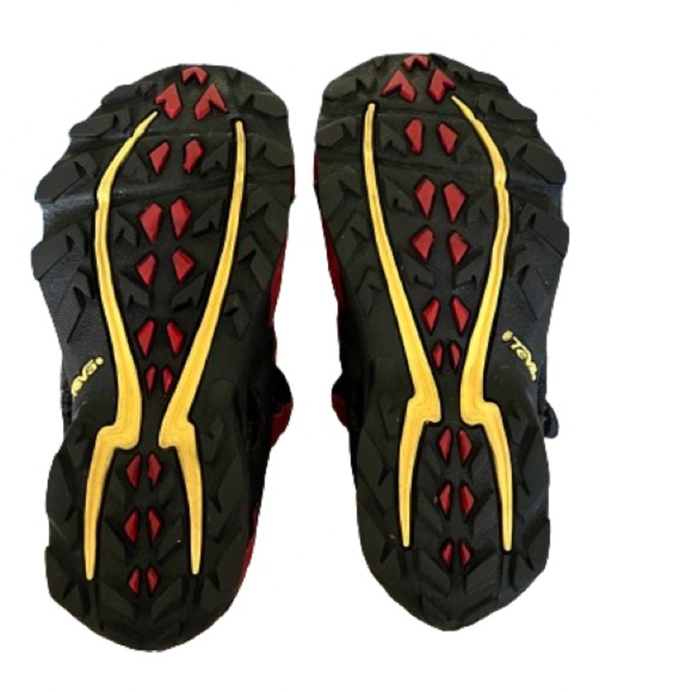 Teva Closed Toe Outdoor Red Hike Barefoot Sports Sandals Size 6 - Picture 4 of 5